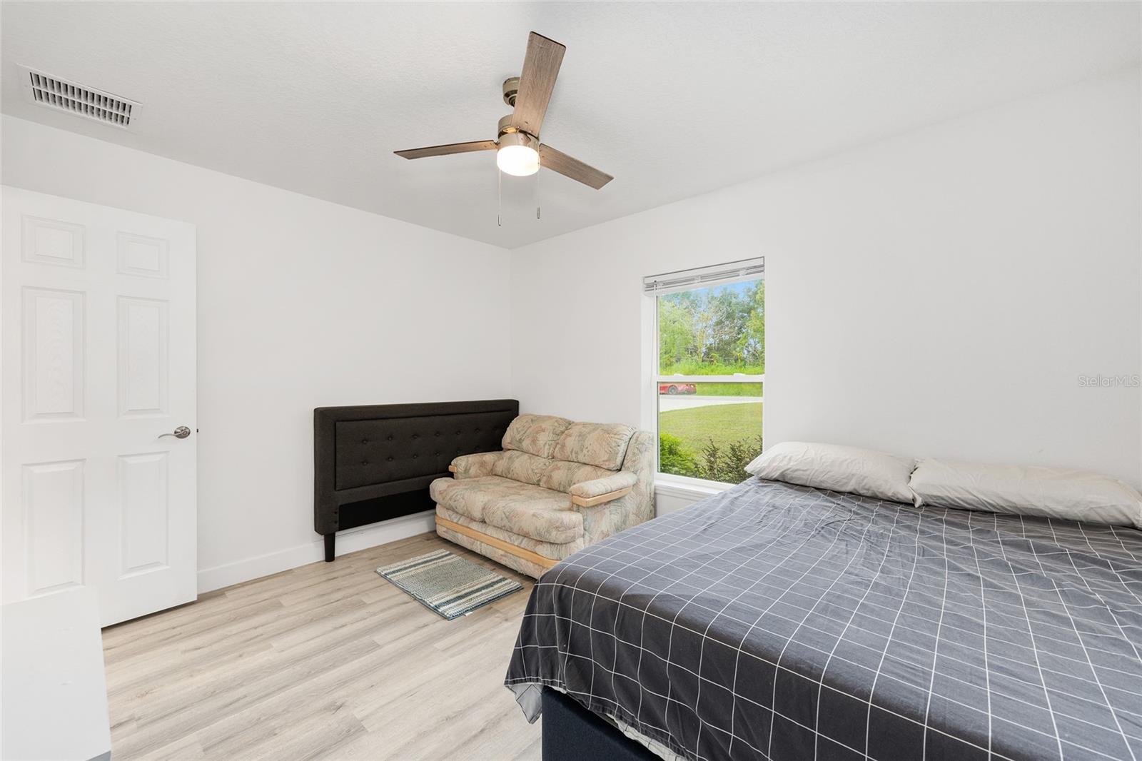 Image 16 of 57 For 11183 7th Street