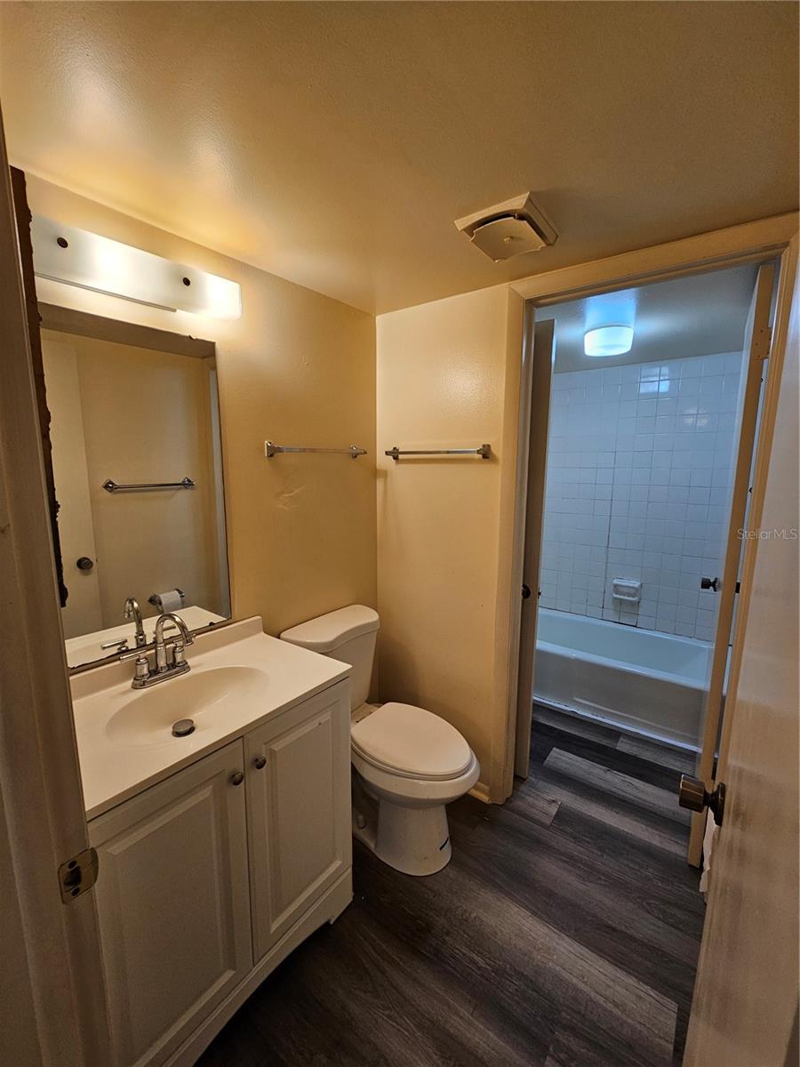 Image 19 of 19 For 593 Midway Drive B
