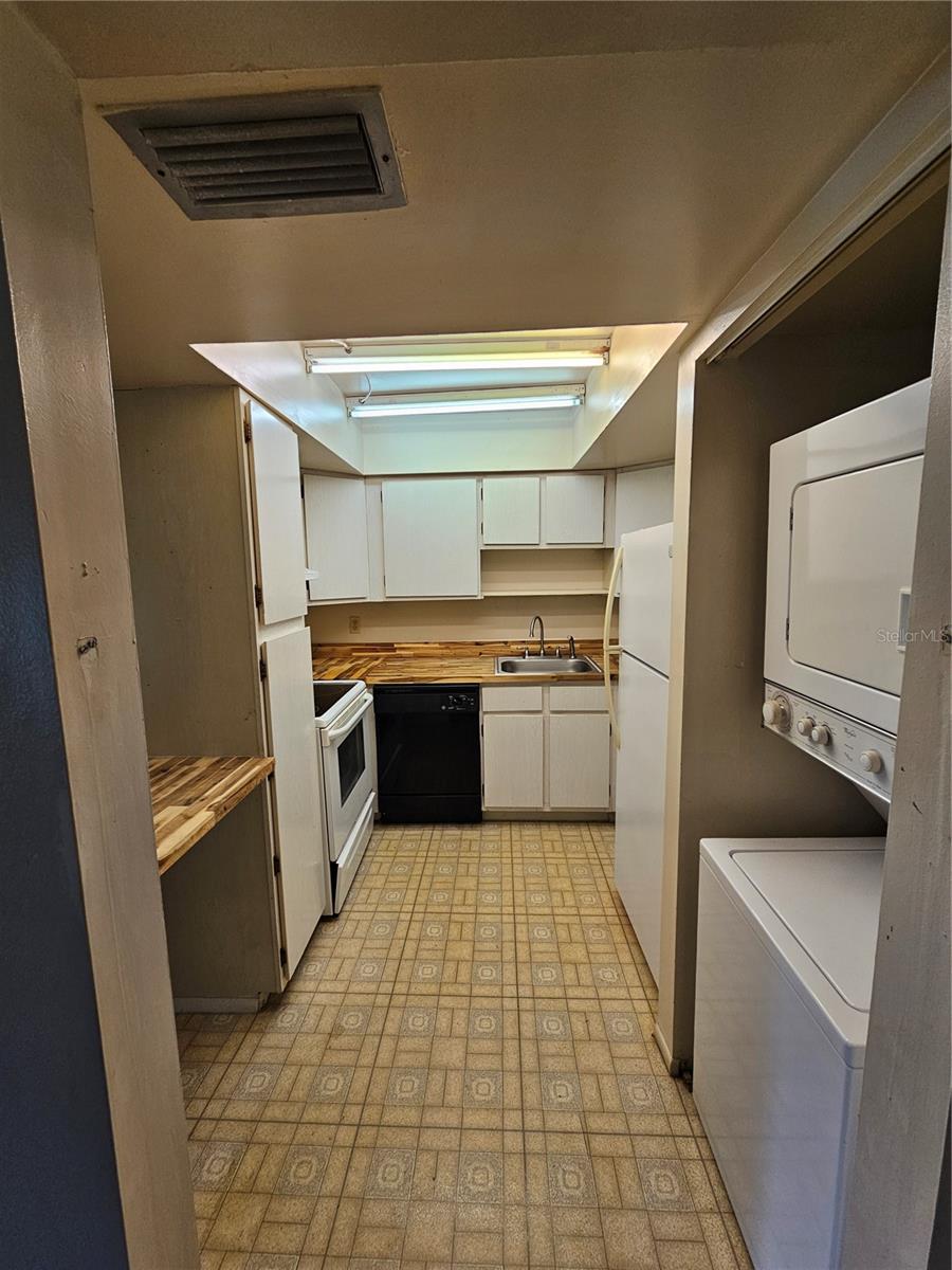 Image 4 of 19 For 593 Midway Drive B