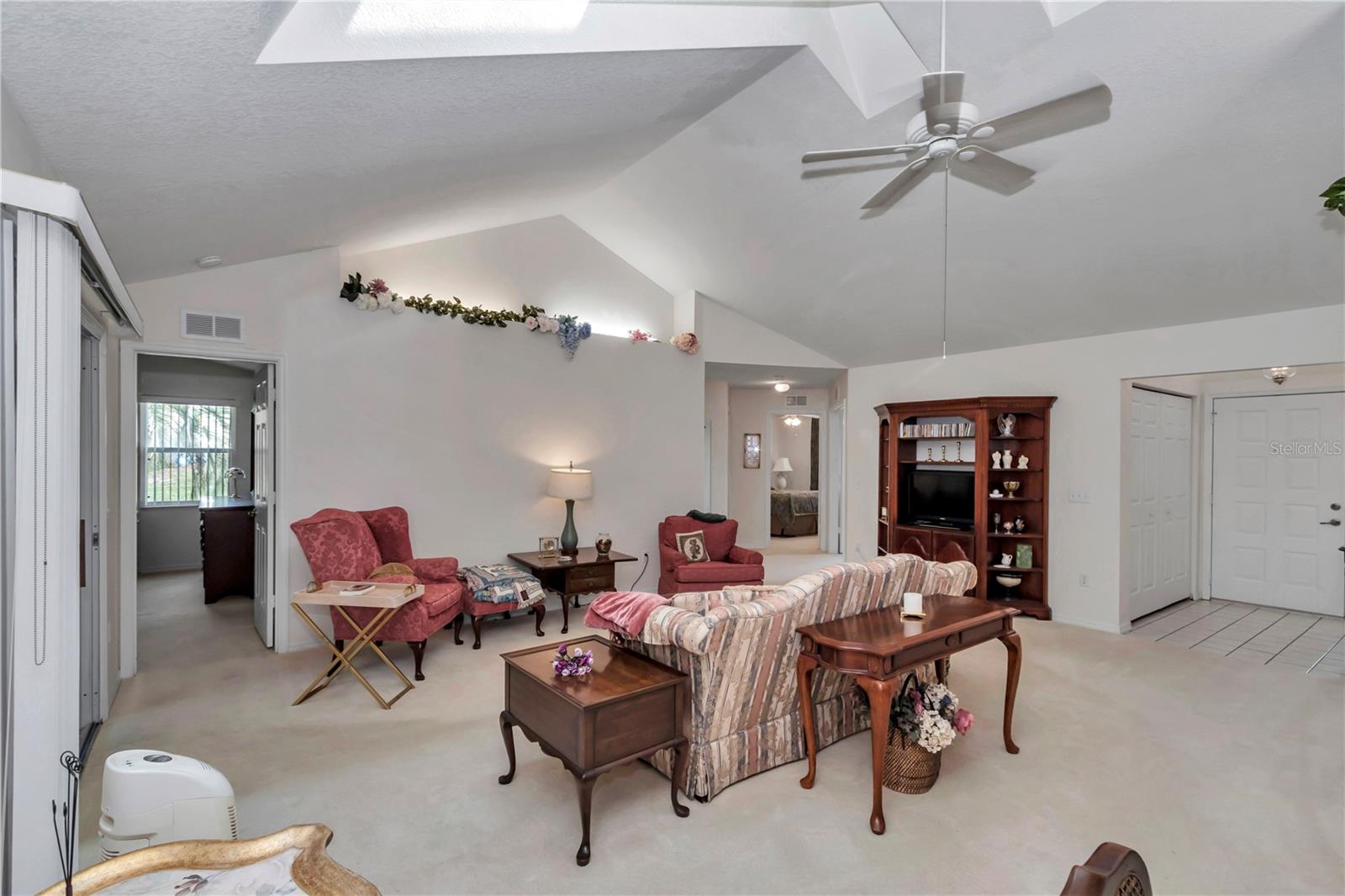 Image 6 of 40 For 8342 65th Avenue