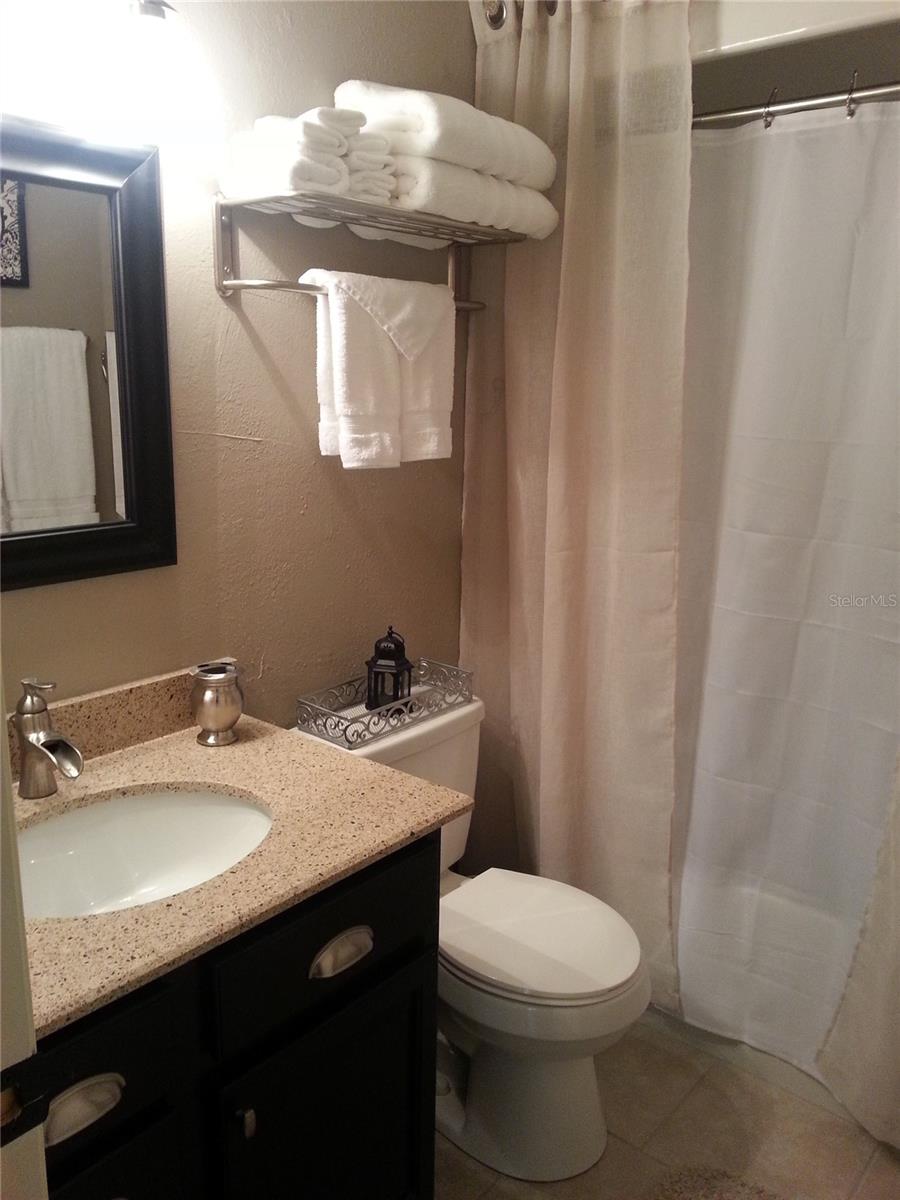 Image 25 of 33 For 917 3rd Street 300