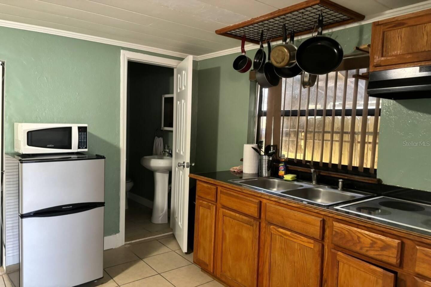 Image 4 of 26 For 2031 4th Street