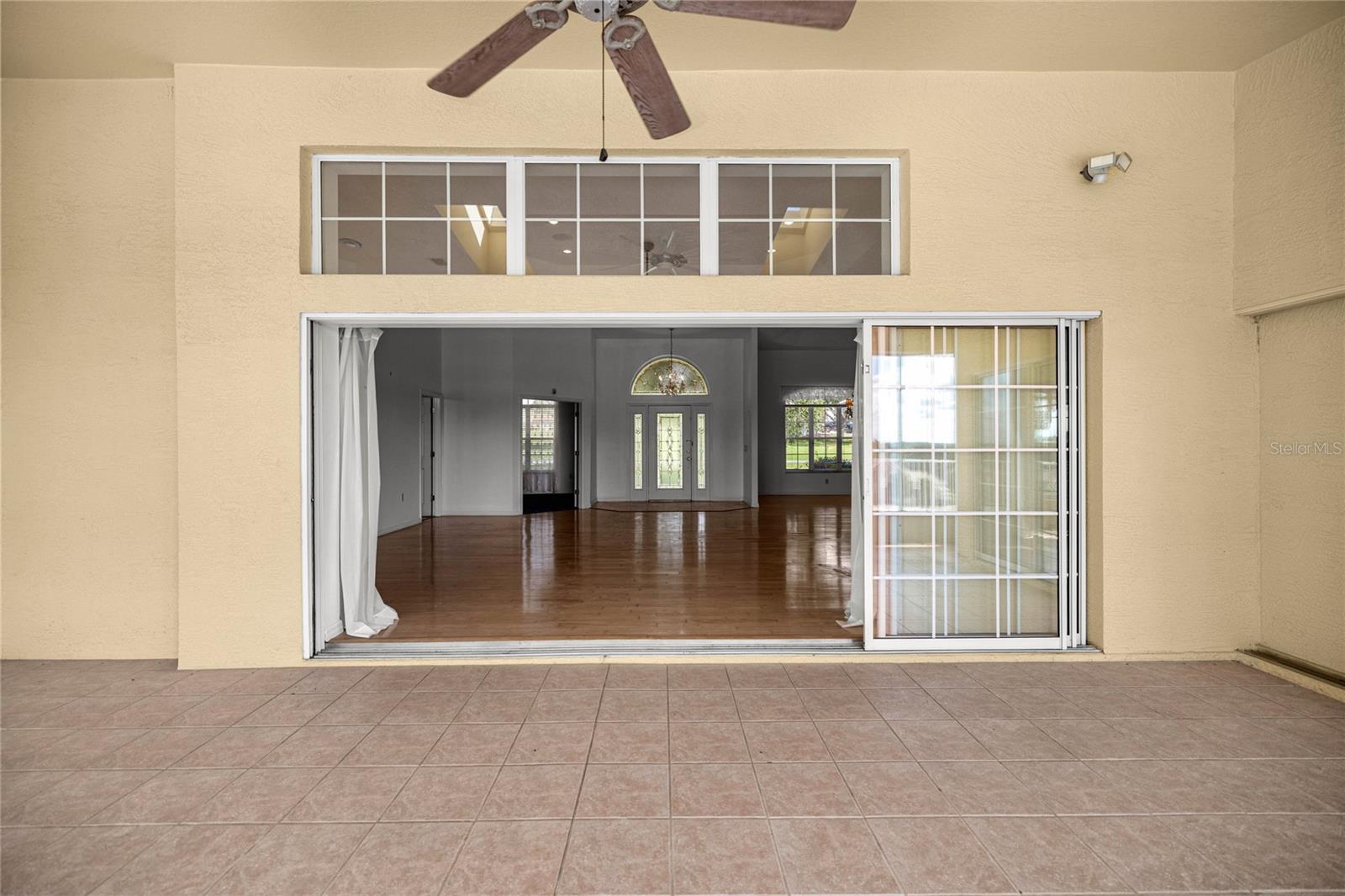 Image 15 of 98 For 482 Fenway Drive
