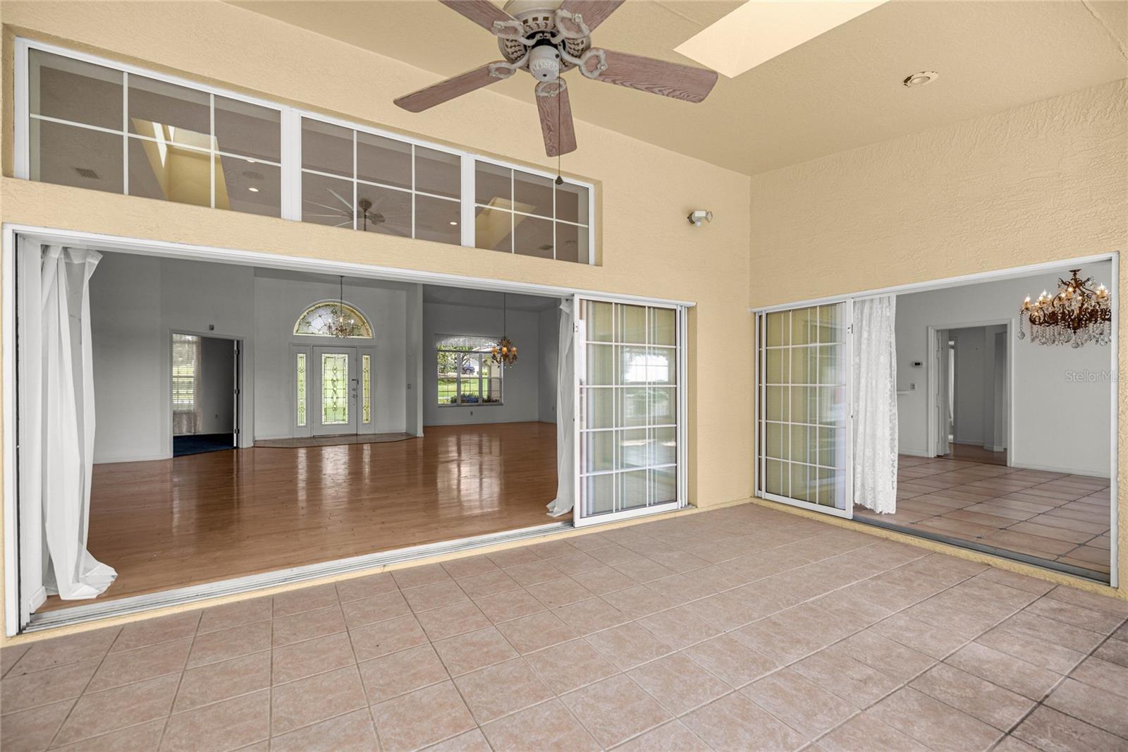 Image 16 of 98 For 482 Fenway Drive