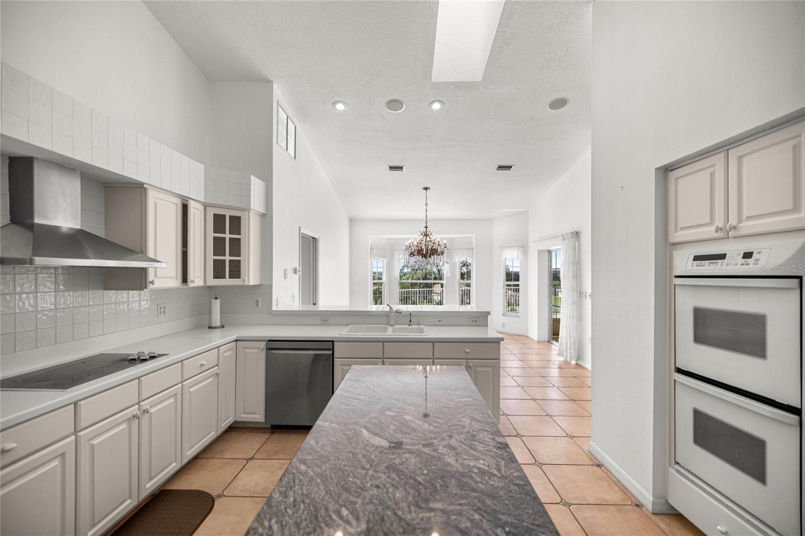 Image 34 of 98 For 482 Fenway Drive