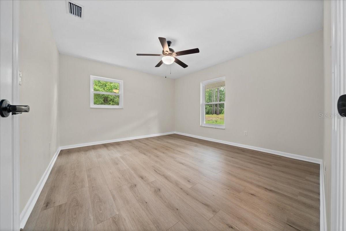 Image 20 of 48 For 20240 95th Street