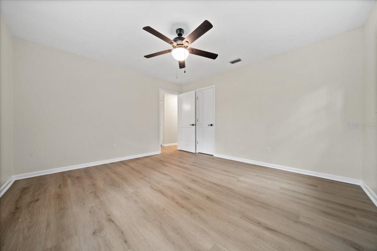 Image 21 of 48 For 20240 95th Street