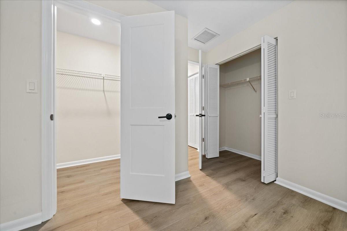 Image 38 of 48 For 20240 95th Street