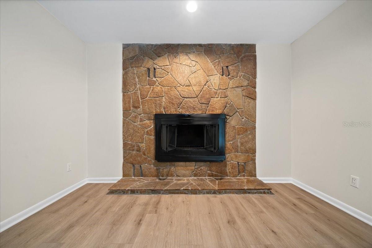 Image 41 of 48 For 20240 95th Street
