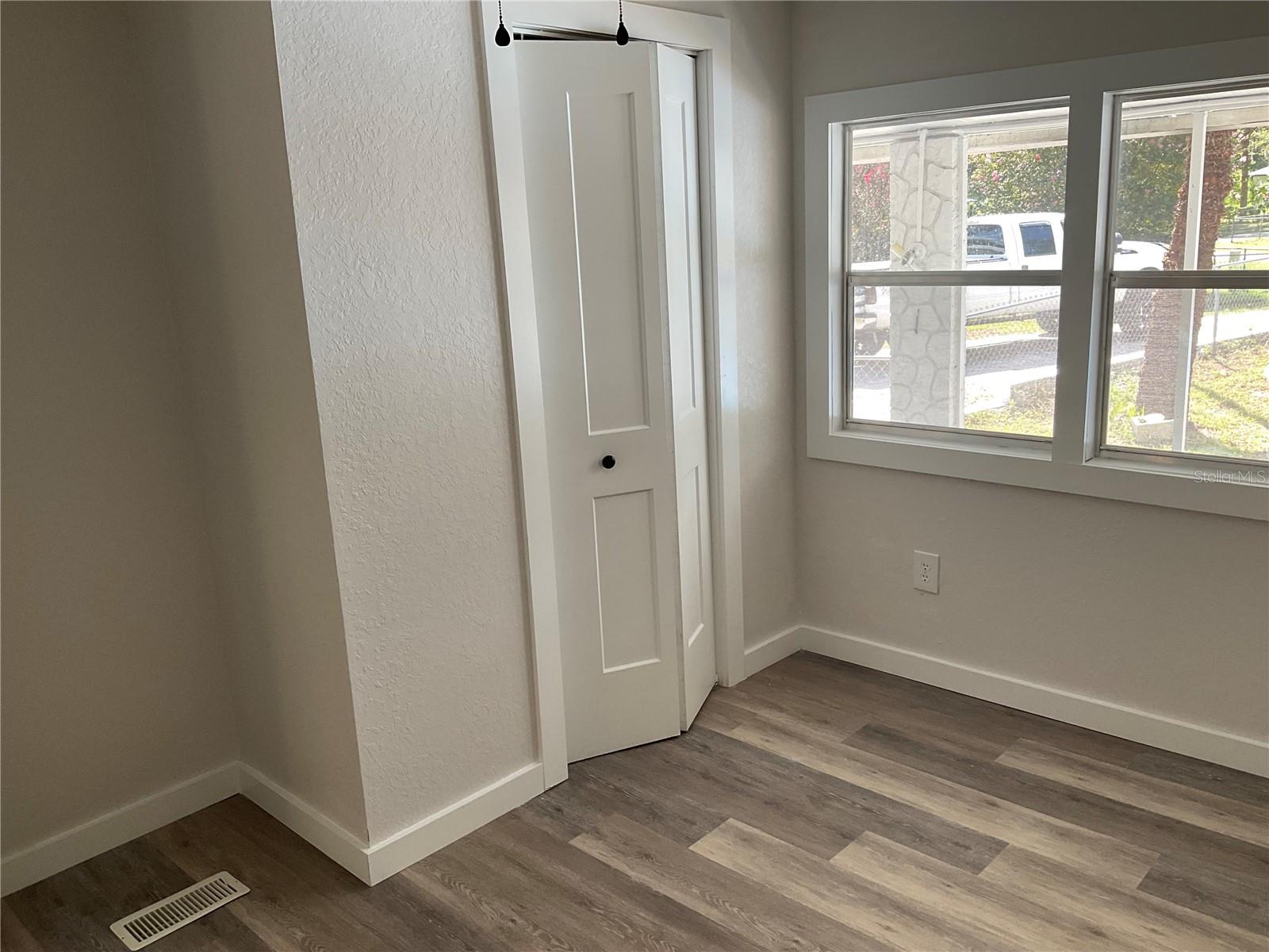Image 16 of 33 For 3377 94th Street