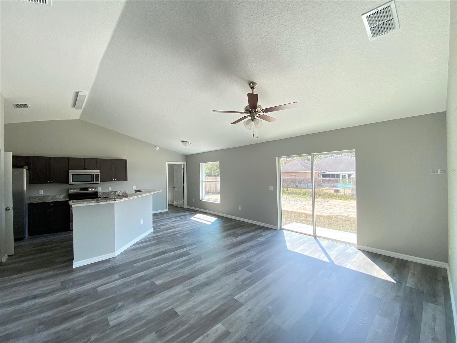 Image 4 of 19 For 13782 42nd Avenue
