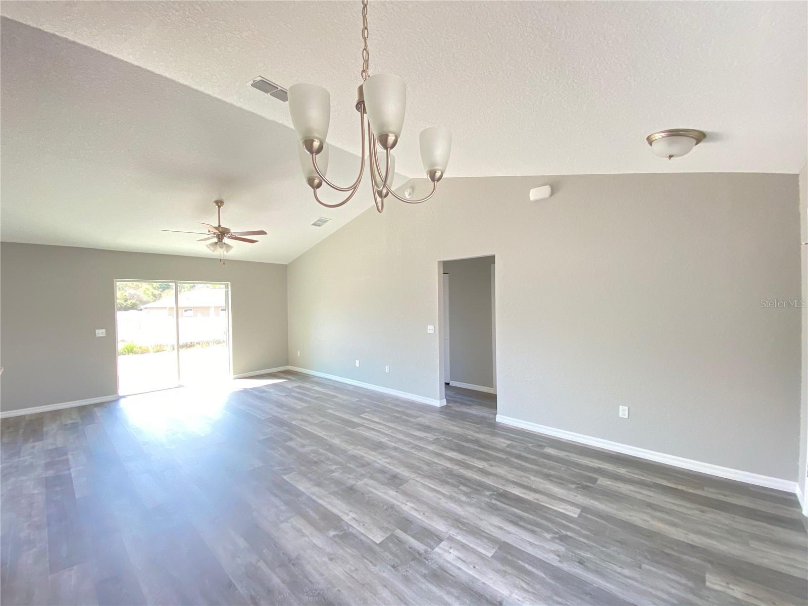 Image 8 of 19 For 13782 42nd Avenue