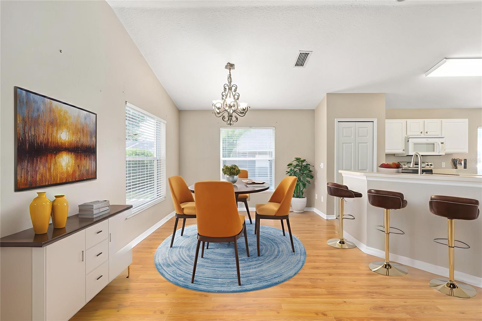 Image 18 of 44 For 10323 Patrick Drive