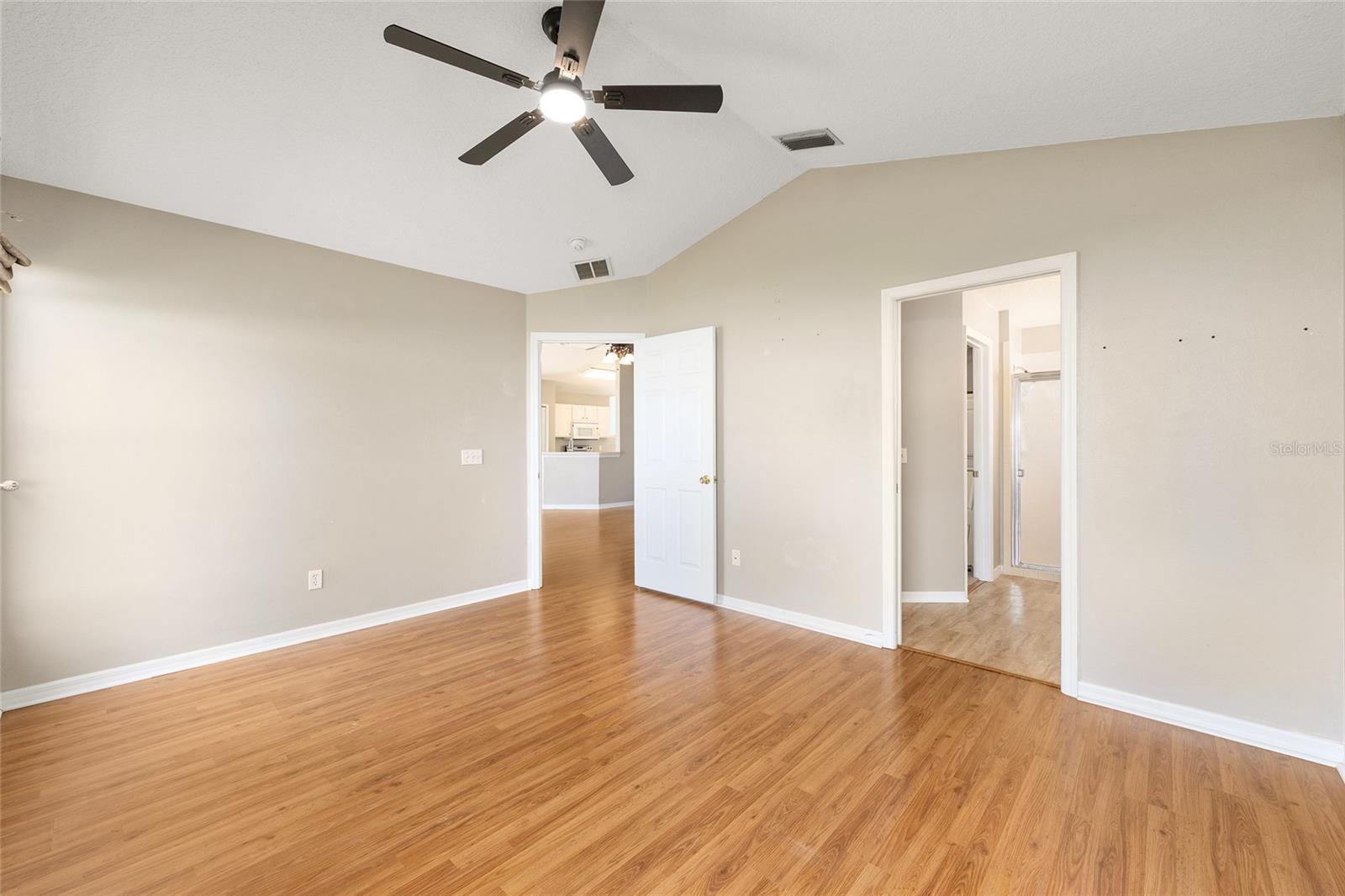 Image 30 of 44 For 10323 Patrick Drive