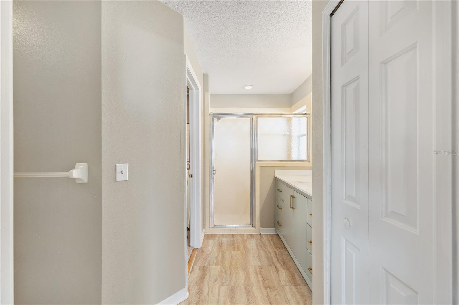 Image 31 of 44 For 10323 Patrick Drive