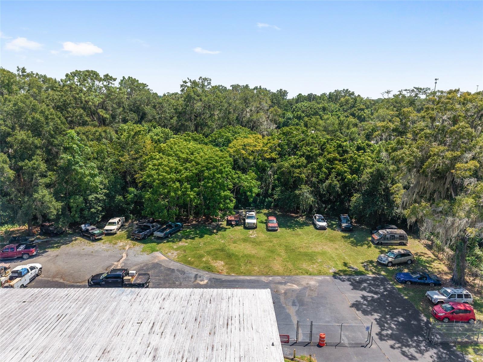 Image 23 of 78 For 3007 Jacksonville Road