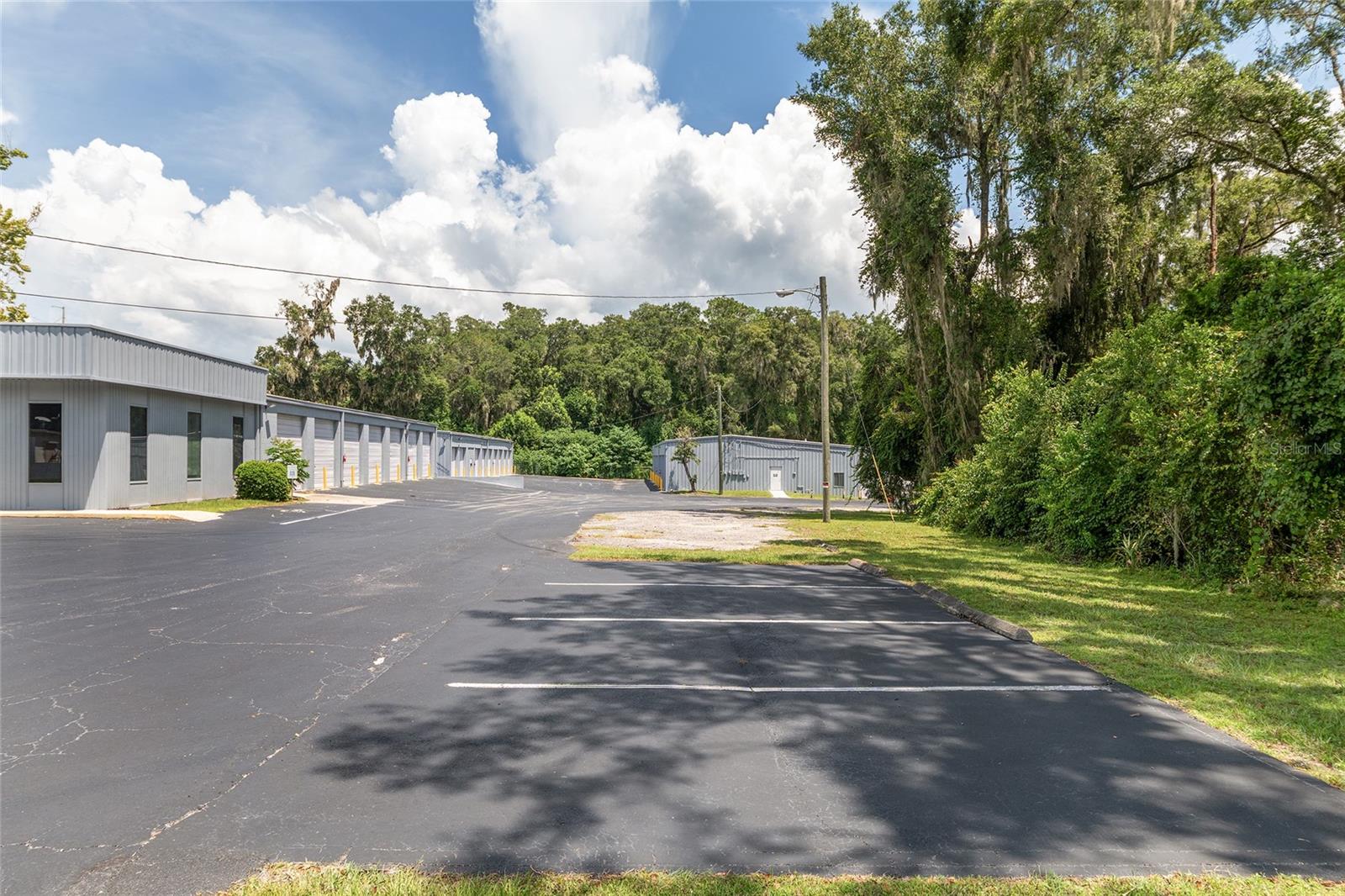 Image 39 of 78 For 3007 Jacksonville Road