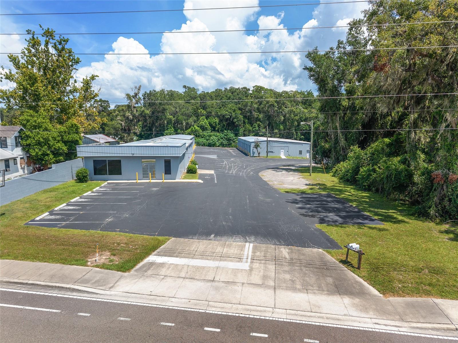 Image 7 of 78 For 3007 Jacksonville Road