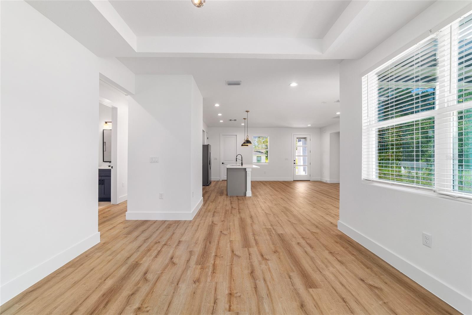 Image 19 of 73 For 7 Oak Trail 