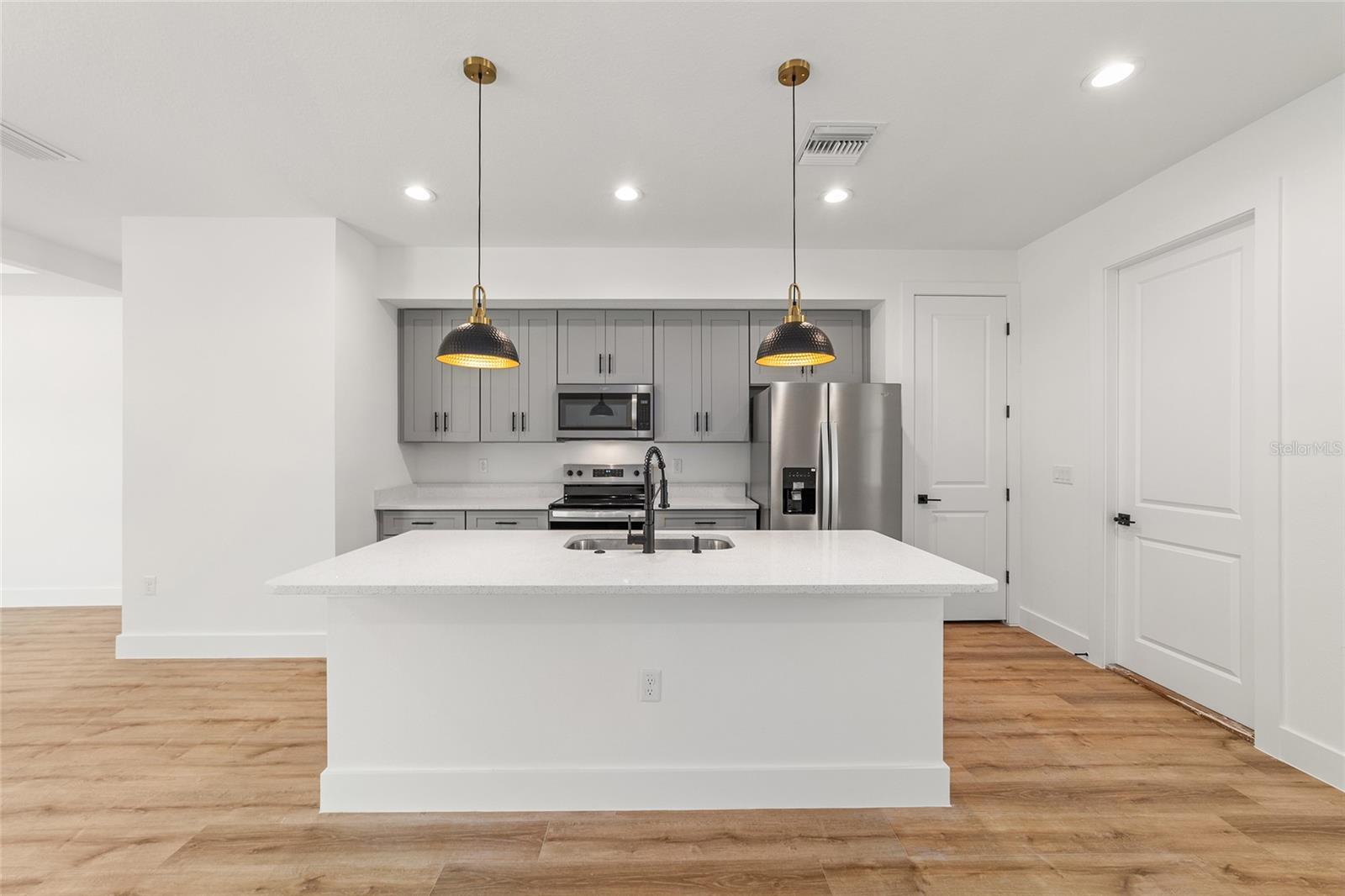 Image 23 of 73 For 7 Oak Trail 