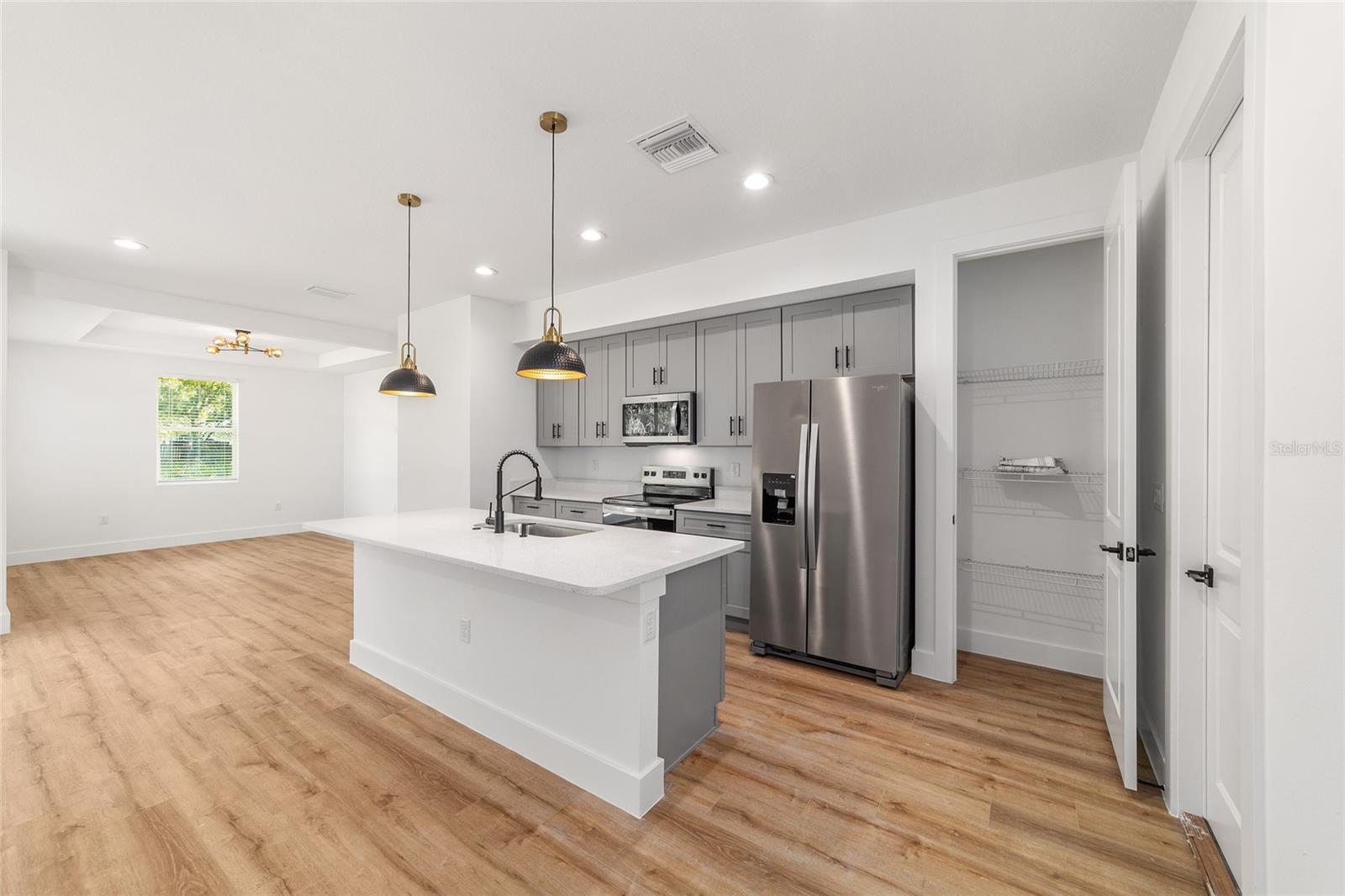 Image 24 of 73 For 7 Oak Trail 