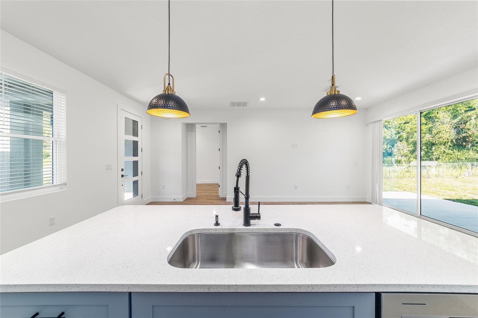 Image 27 of 73 For 7 Oak Trail 