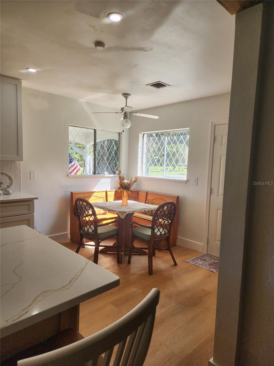 Image 20 of 24 For 848 Se 23rd Street