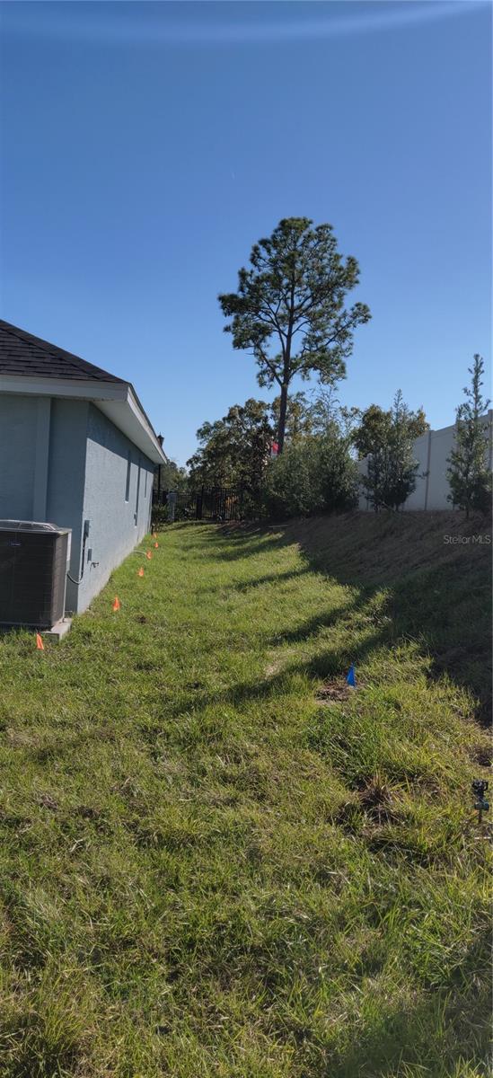 Image 17 of 23 For 13175 Gulf Bay Lane