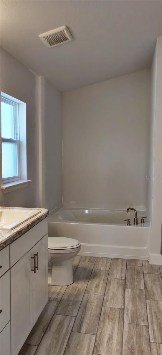 Image 9 of 23 For 13175 Gulf Bay Lane