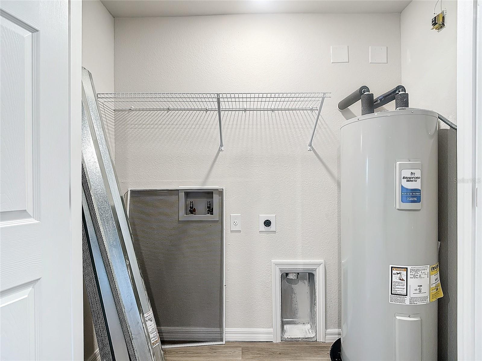 Image 13 of 13 For 27216 Washington Street