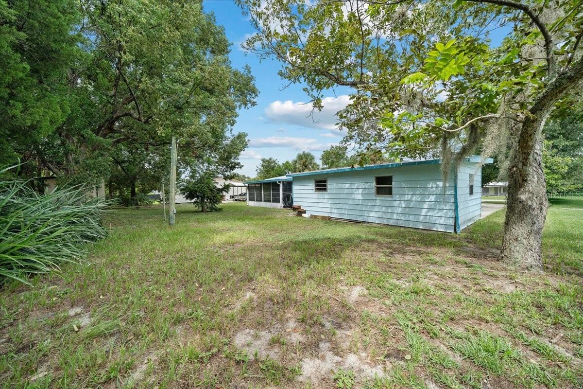Image 36 of 80 For 15210 103rd Terrace