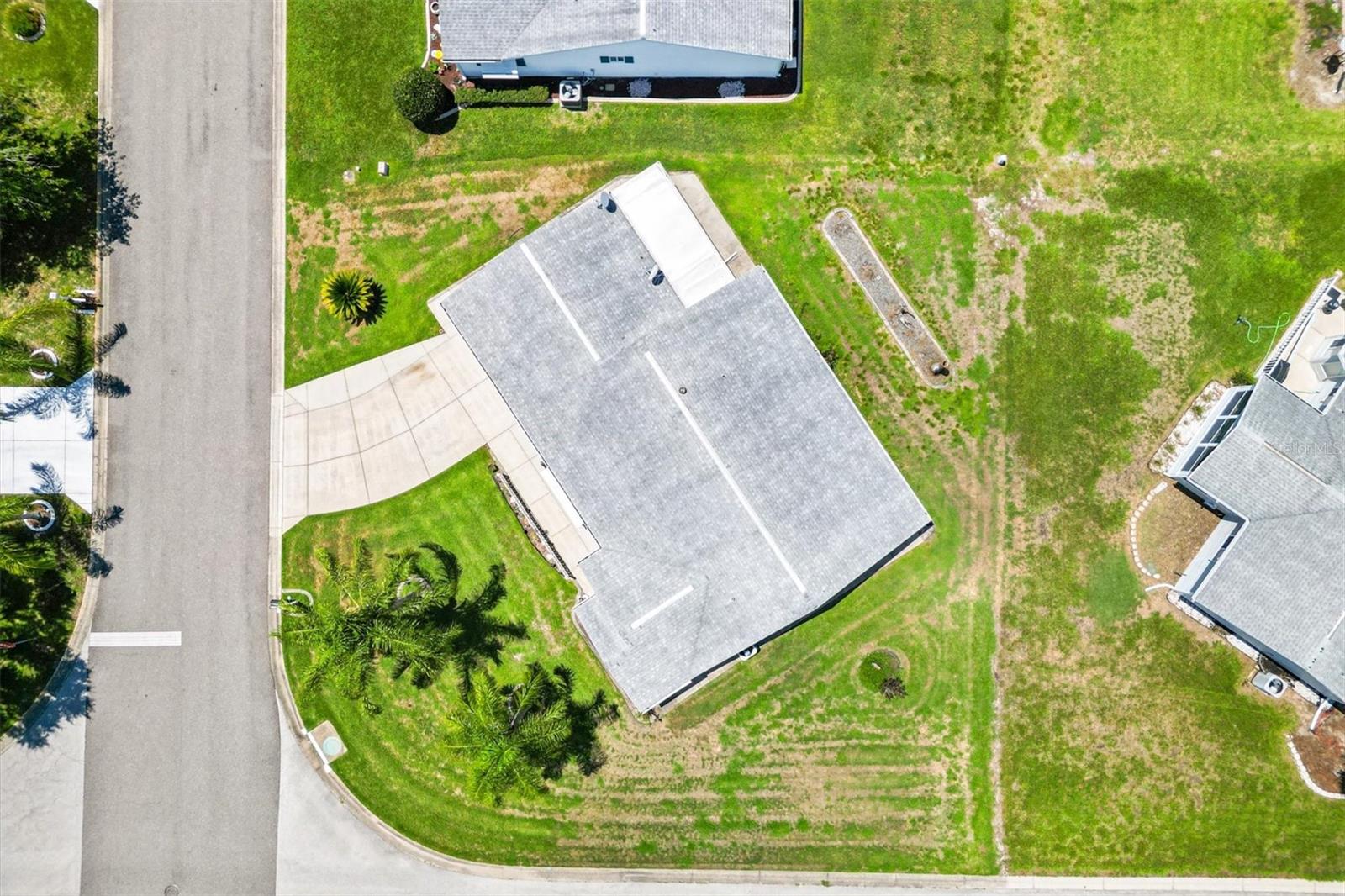 Image 33 of 43 For 9667 173rd Lane
