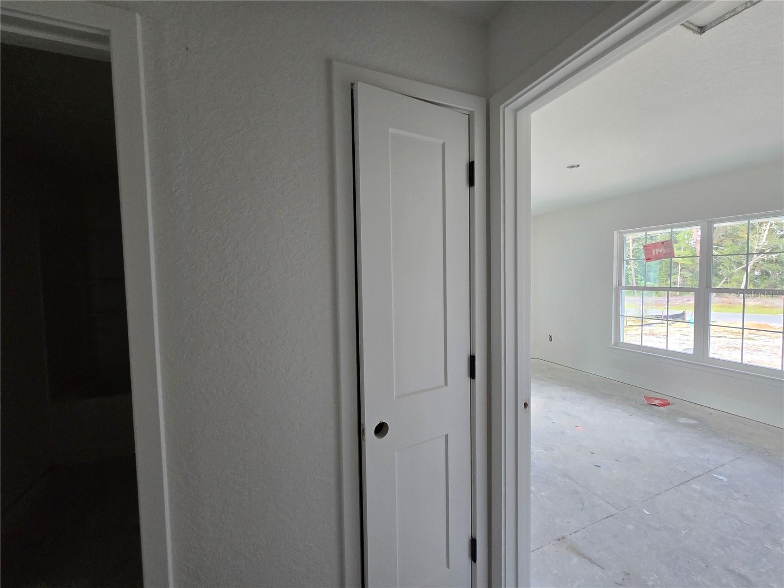 Listing photo id 21 for 2601 Clearwood Street