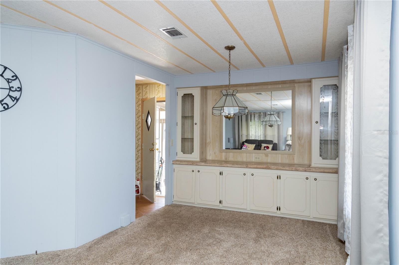 Image 18 of 28 For 6447 Hollyberry Lane Ne
