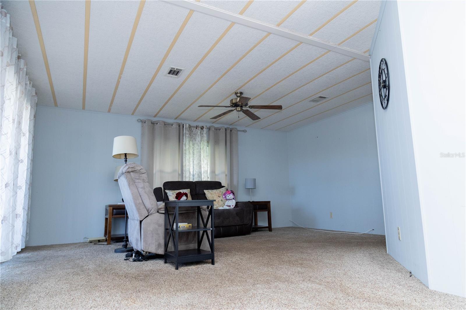Image 19 of 28 For 6447 Hollyberry Lane Ne