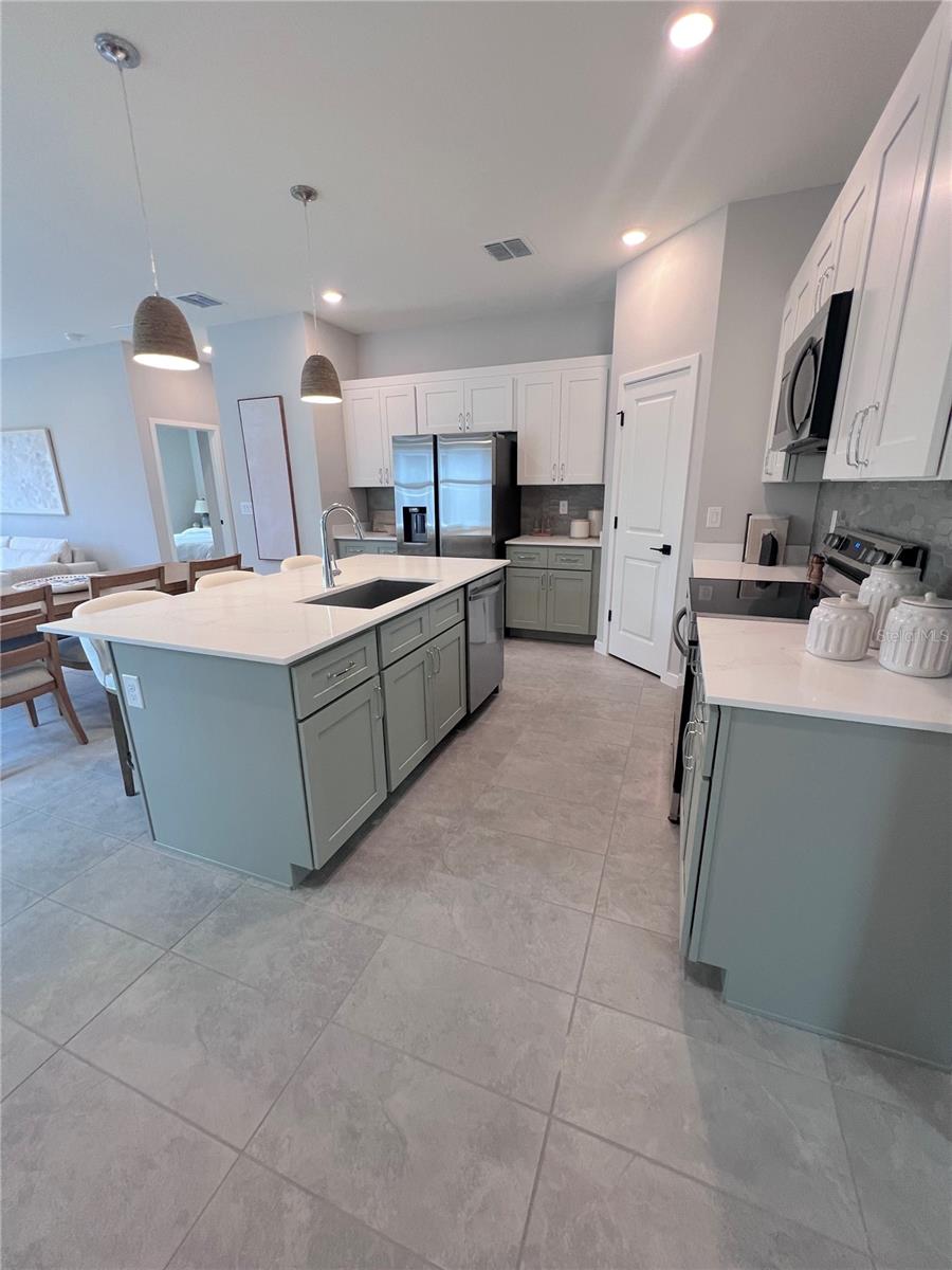 Image 6 of 14 For 4532 37th Street Rd