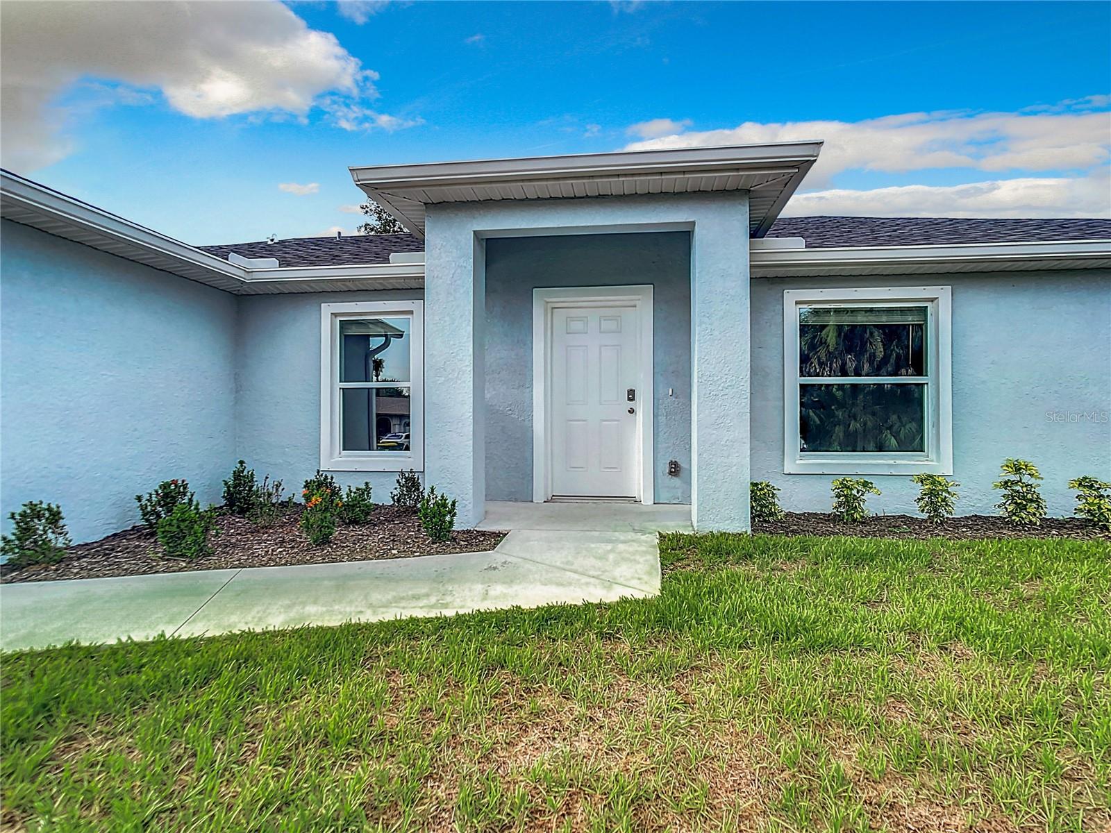 Image 2 of 22 For 1193 Victoria Avenue