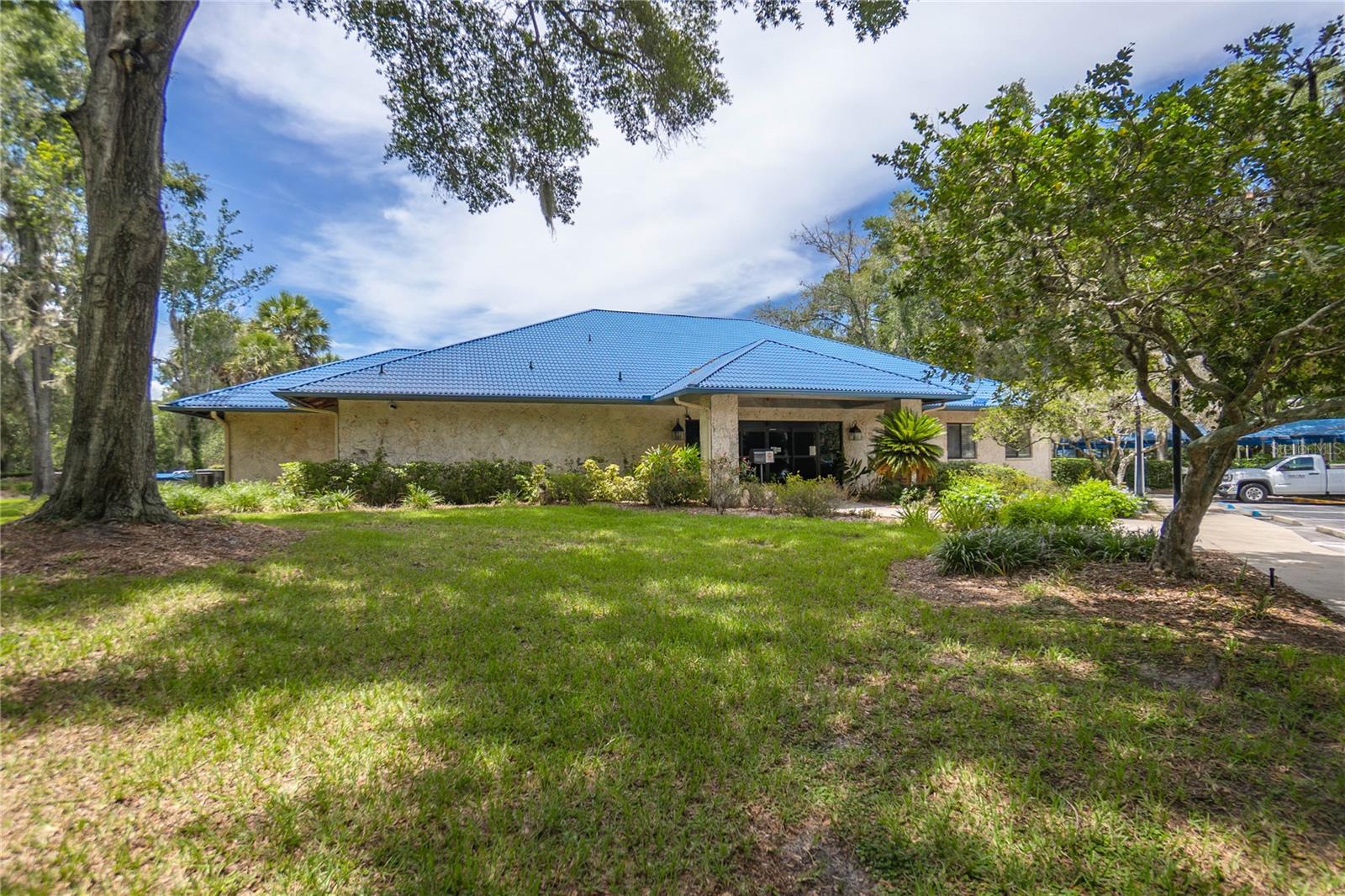 Image 33 of 57 For 11473 82nd Court Road