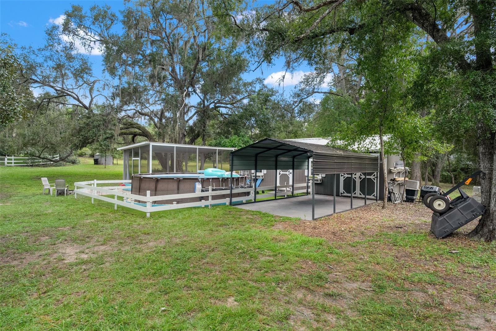 Listing photo id 44 for 785 Stockton Street