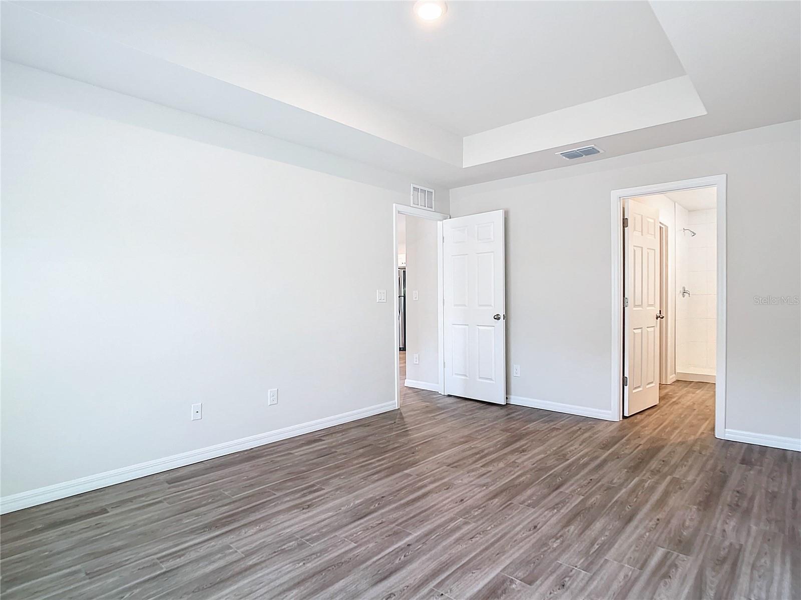 Image 10 of 20 For 17389 Tyler Avenue