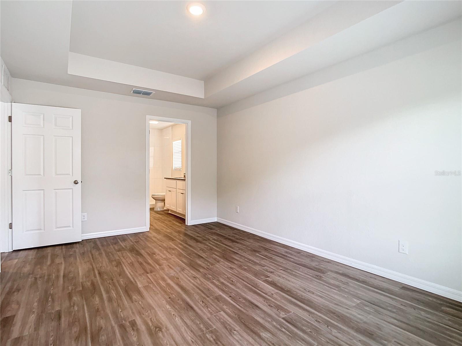 Image 11 of 20 For 17389 Tyler Avenue