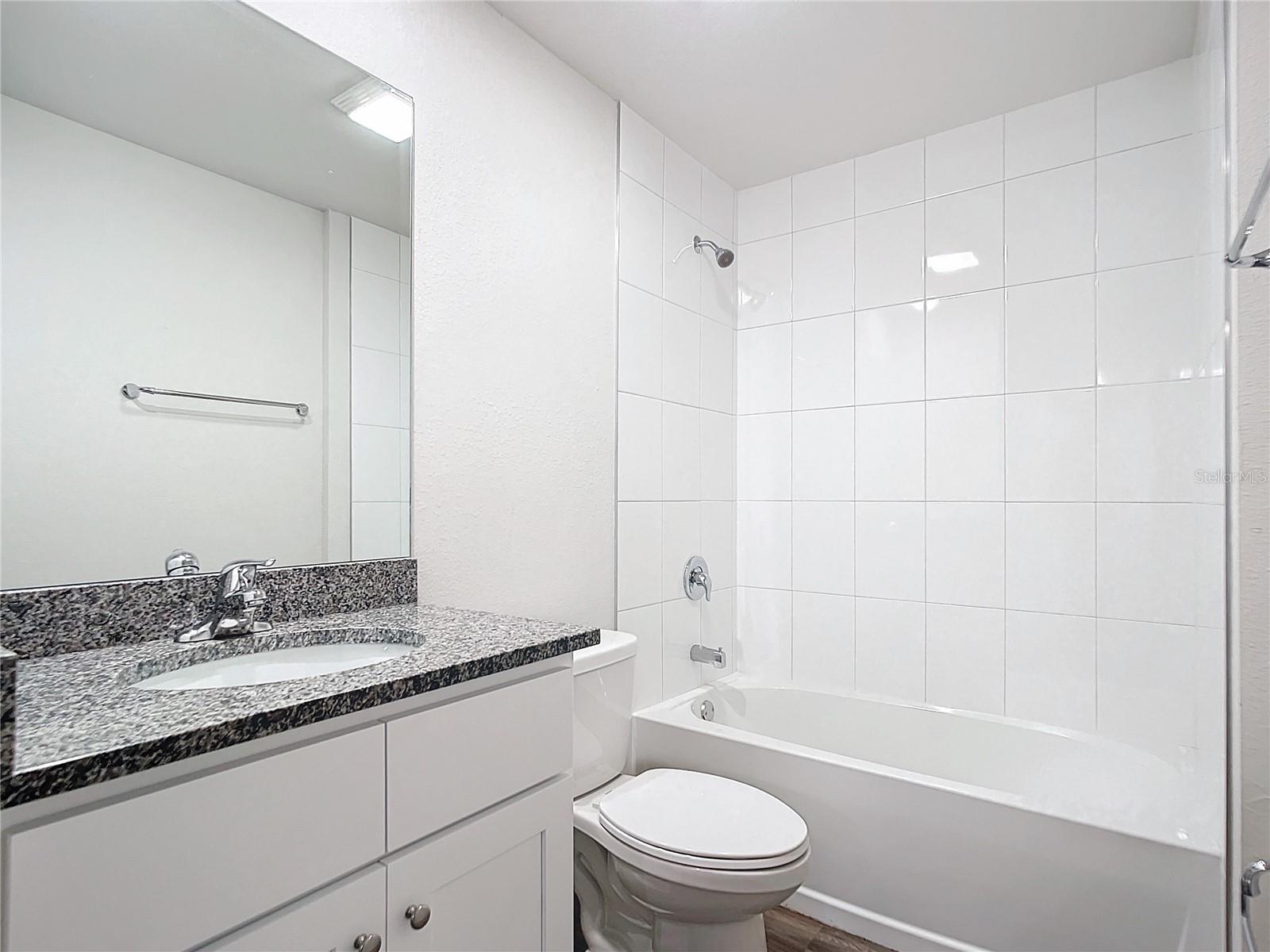 Image 17 of 20 For 17389 Tyler Avenue