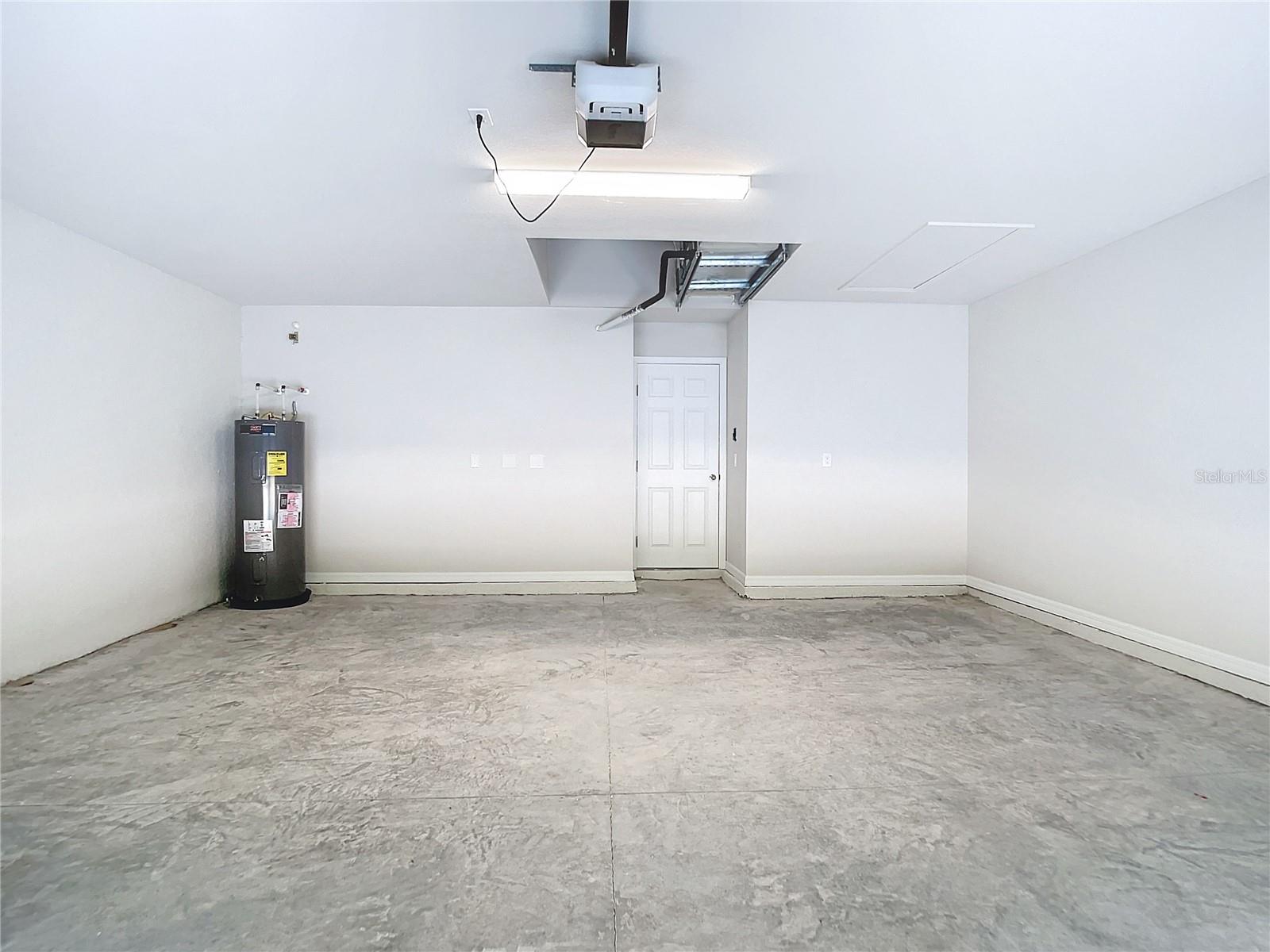 Image 19 of 20 For 17389 Tyler Avenue