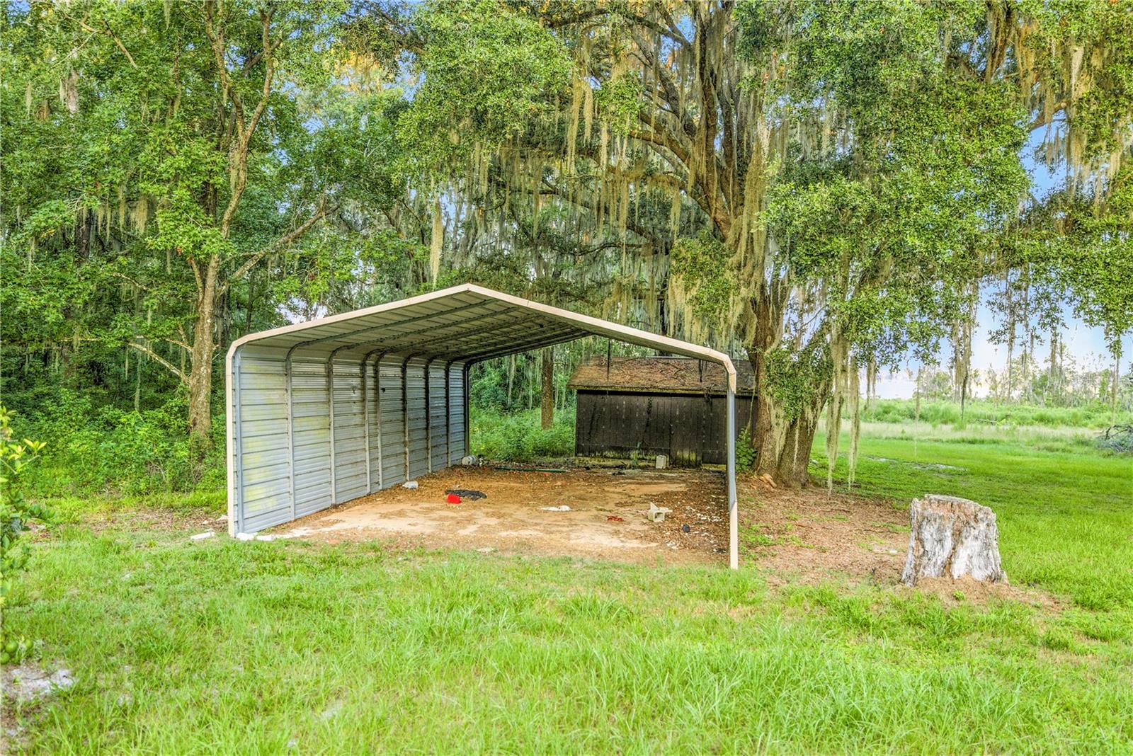 Image 10 of 25 For 4030 183rd Avenue Road