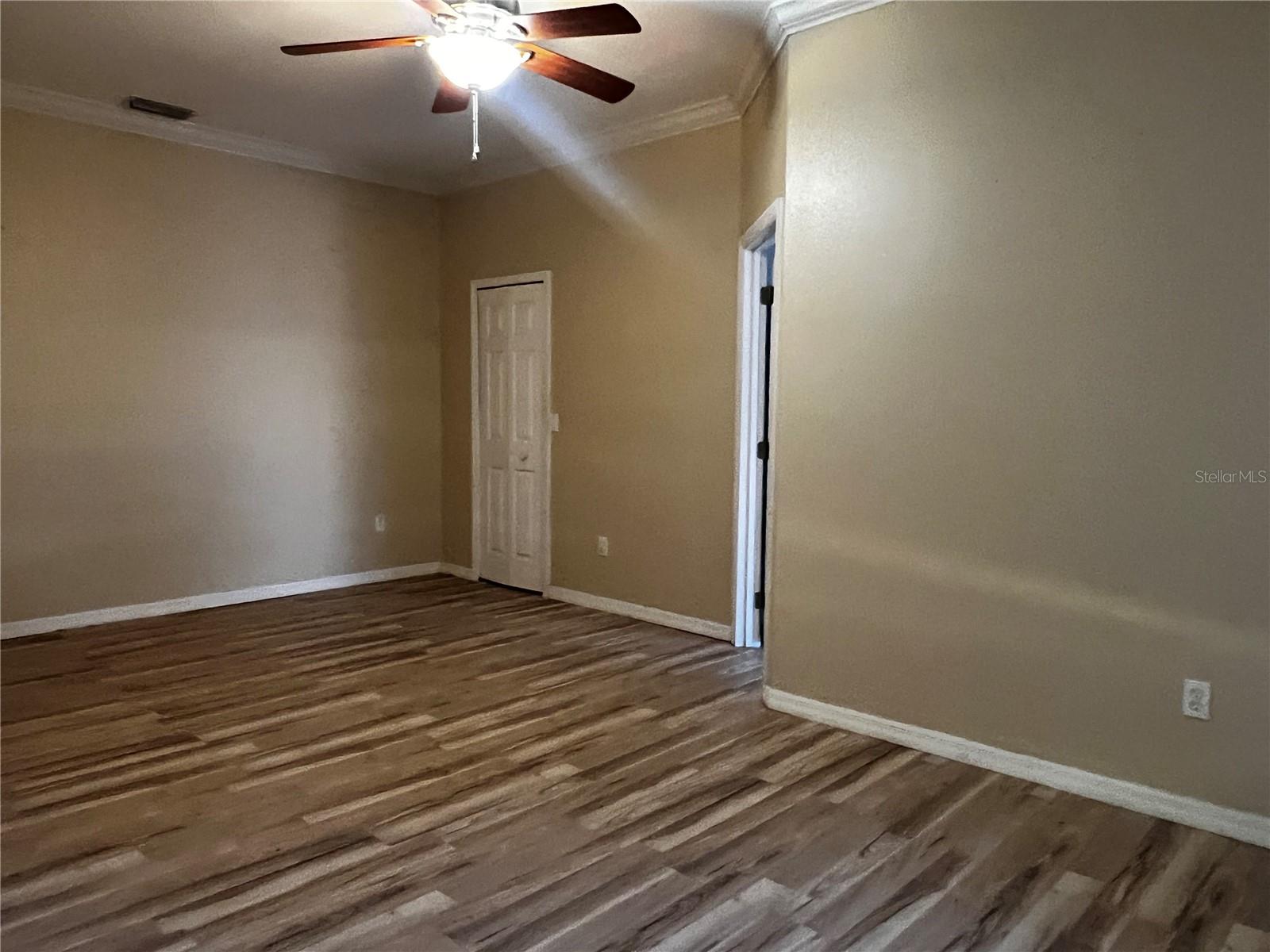 Image 40 of 79 For 27 Willow Road