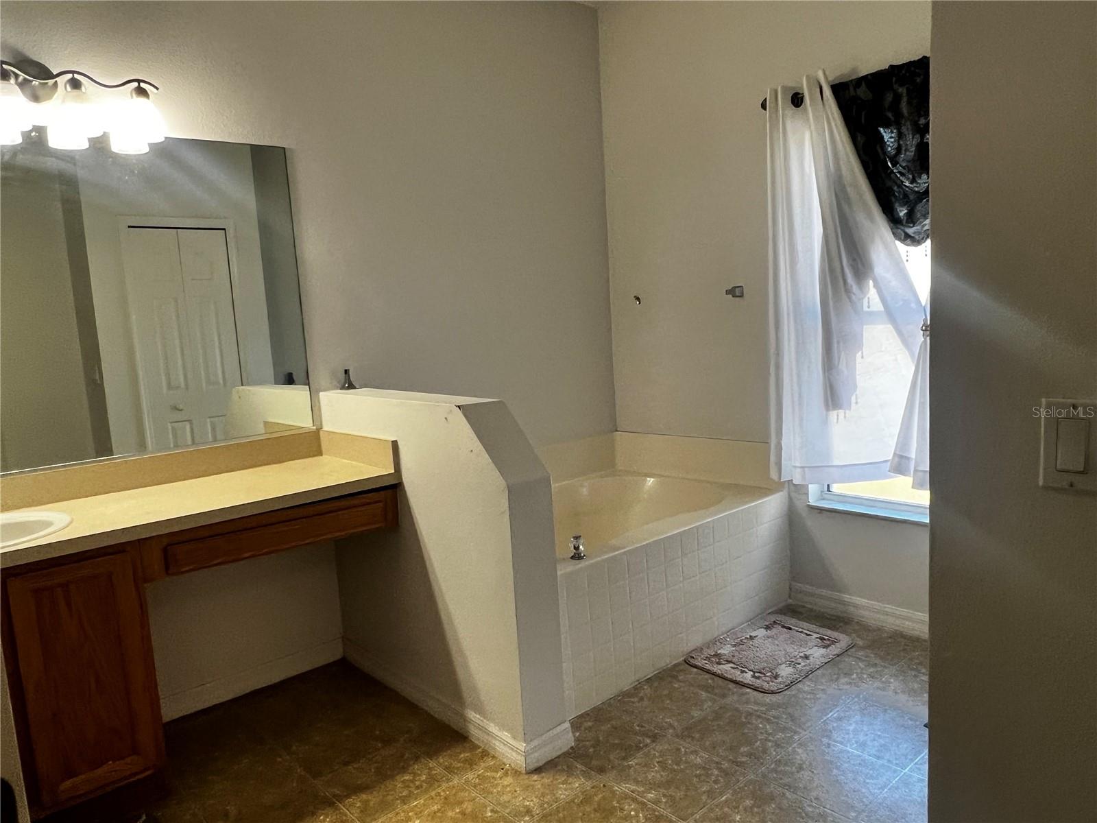 Image 50 of 79 For 27 Willow Road