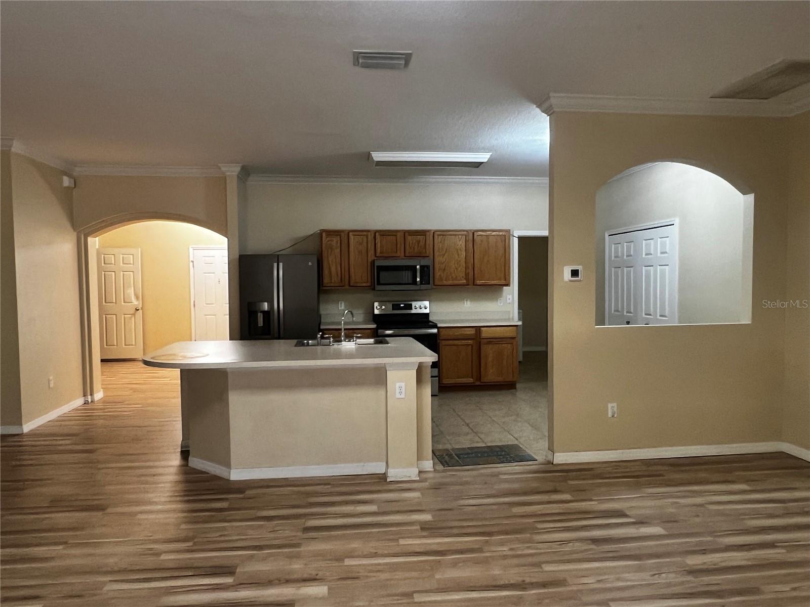 Image 59 of 79 For 27 Willow Road