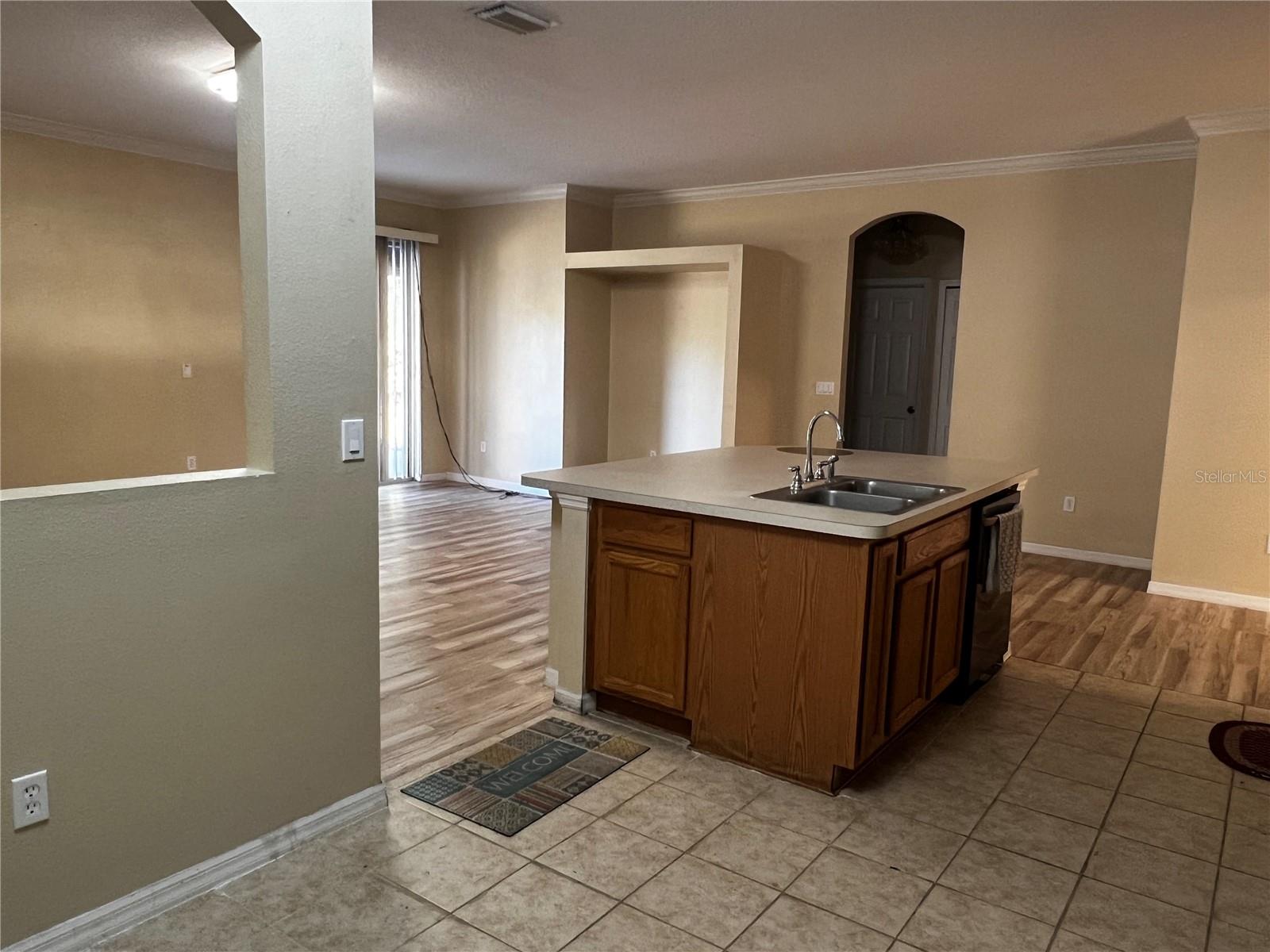 Image 65 of 79 For 27 Willow Road