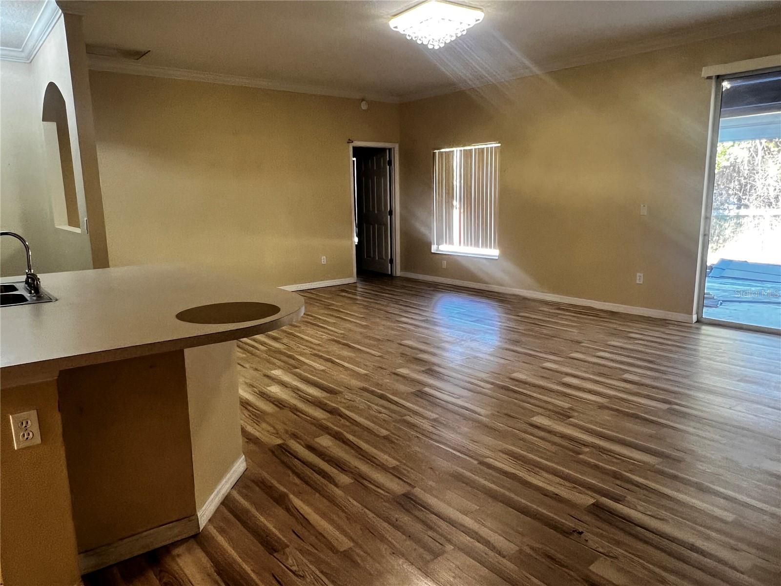 Image 70 of 79 For 27 Willow Road