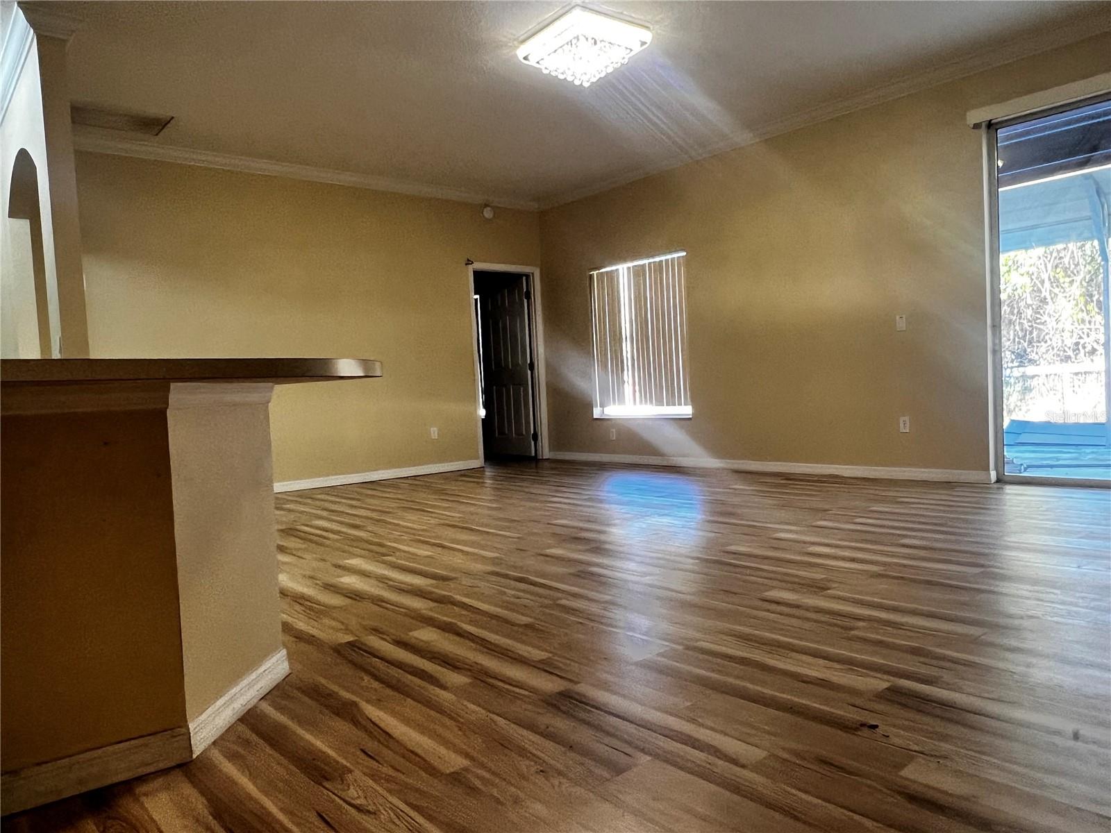 Image 71 of 79 For 27 Willow Road